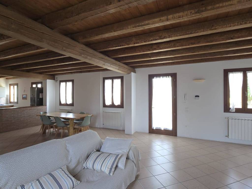 casa indipendente in vendita a Polesella