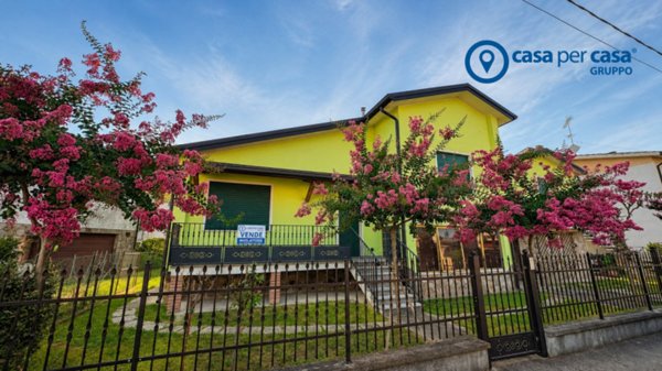 casa indipendente in vendita a Polesella