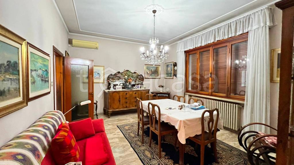 casa indipendente in vendita a Pontecchio Polesine