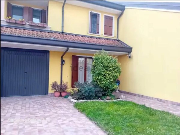 casa indipendente in vendita a Pontecchio Polesine