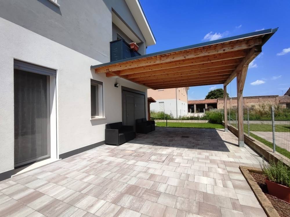 casa indipendente in vendita a Pontecchio Polesine