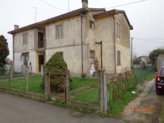 appartamento in vendita a Porto Tolle in zona Tolle