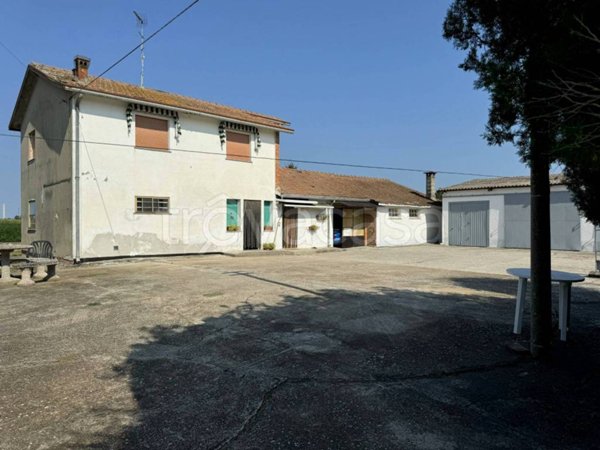 casa indipendente in vendita a Porto Tolle in zona Tolle