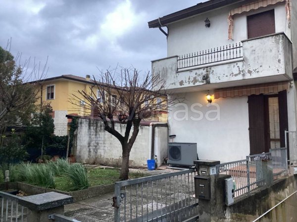 casa indipendente in vendita a Porto Tolle