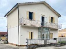 appartamento in vendita a Porto Tolle in zona Tolle