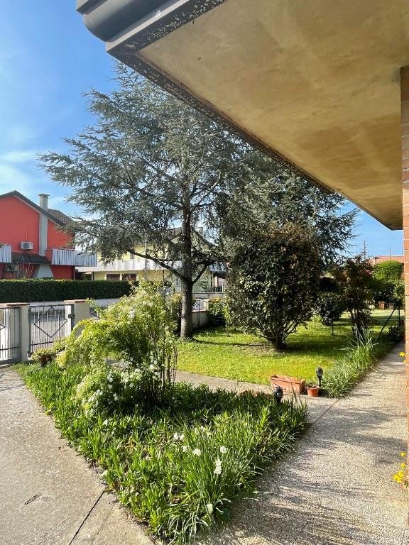 casa indipendente in vendita a Porto Tolle in zona Donzella