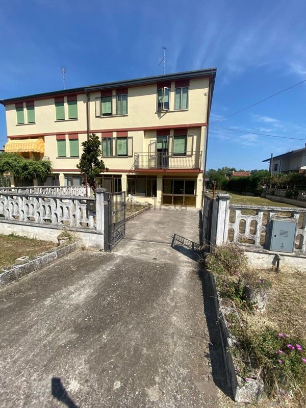 casa indipendente in vendita a Porto Tolle