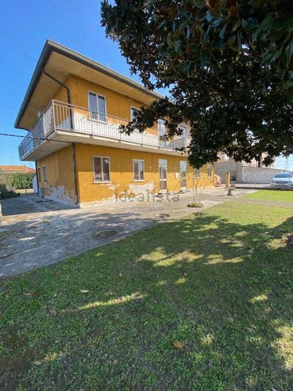 casa indipendente in vendita a Porto Tolle in zona Polesine Camerini