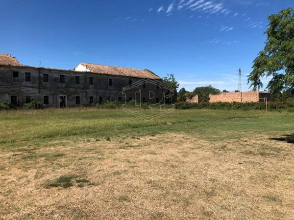 casale in vendita a Porto Tolle