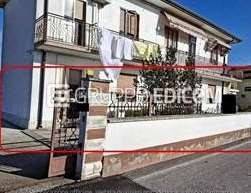 appartamento in vendita a Porto Tolle in zona Tolle