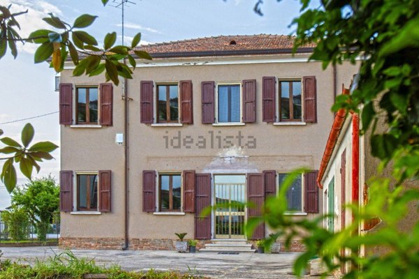 casa indipendente in vendita a Porto Tolle