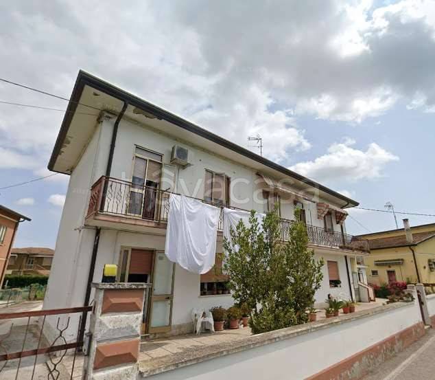 appartamento in vendita a Porto Tolle in zona Tolle