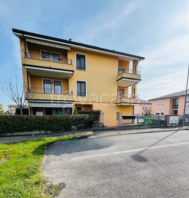 appartamento in vendita a Porto Tolle in zona Tolle