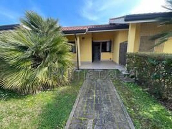 casa indipendente in vendita a Porto Tolle