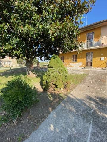 casa indipendente in vendita a Porto Tolle in zona Polesine Camerini