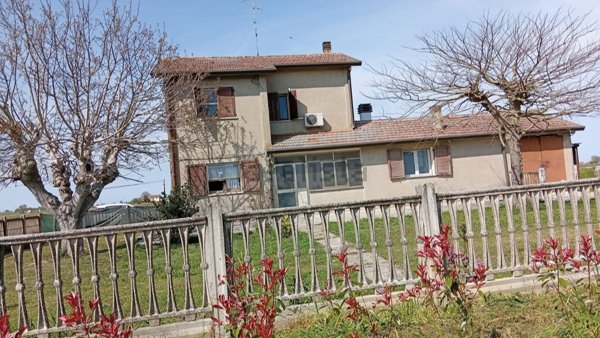 quadrivano in vendita a Porto Tolle in zona Boccasette