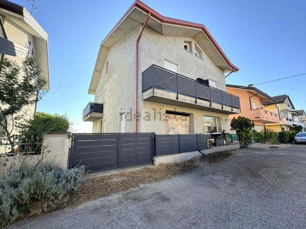 casa indipendente in vendita a Porto Tolle