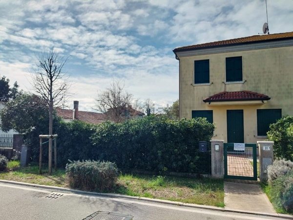 pentavano in vendita a Porto Tolle