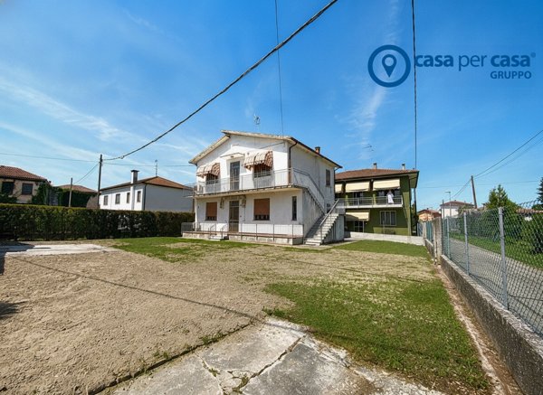 casa indipendente in vendita a Porto Tolle in zona Donzella