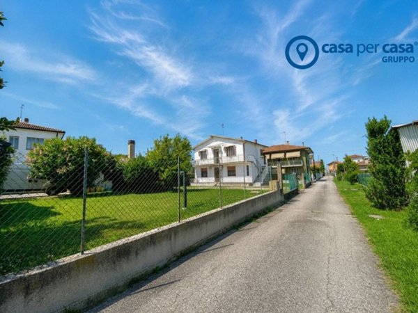 appartamento in vendita a Porto Tolle in zona Donzella