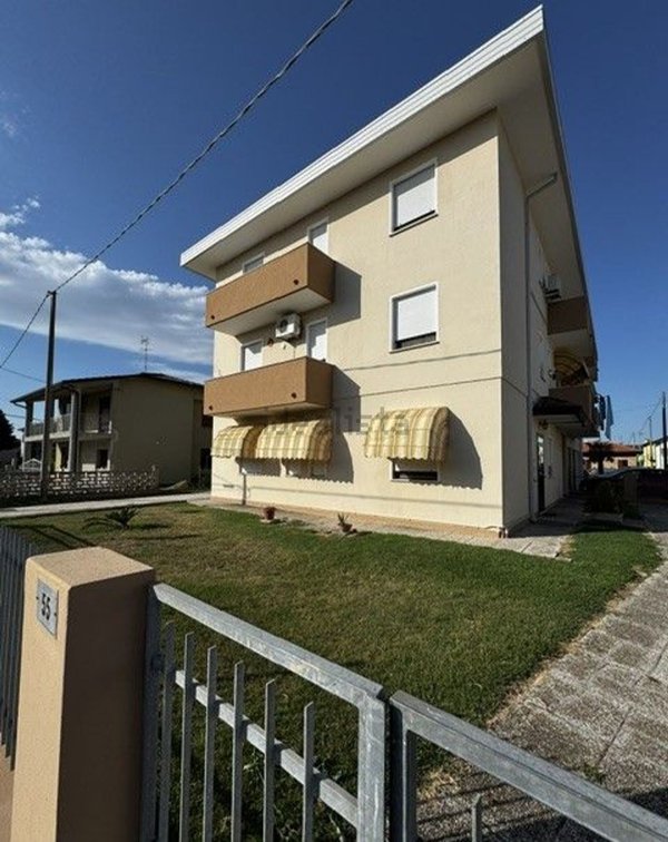 appartamento in vendita a Porto Tolle in zona Donzella
