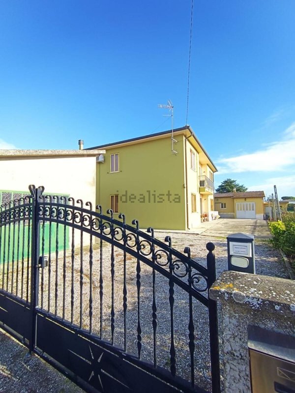 casa indipendente in vendita a Rosolina in zona Ca' Morosini