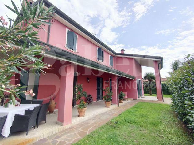 casa indipendente in vendita a Rosolina in zona Ca' Morosini