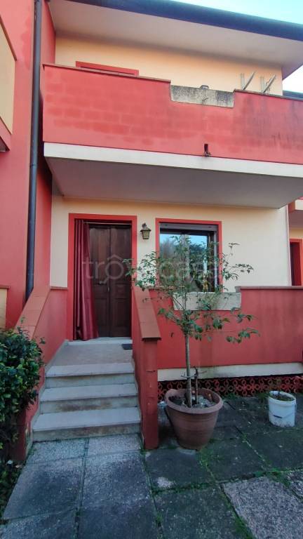 casa indipendente in vendita a Rosolina