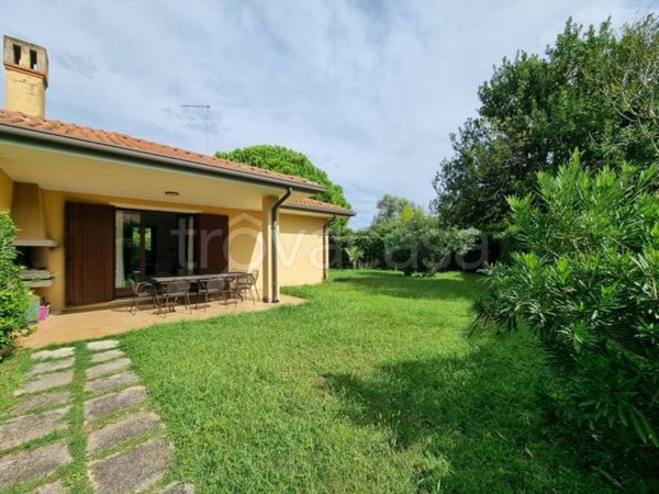 casa indipendente in vendita a Rosolina