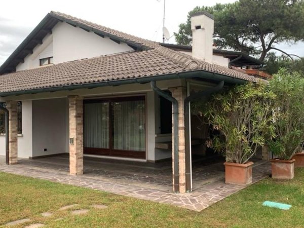casa indipendente in vendita a Rosolina