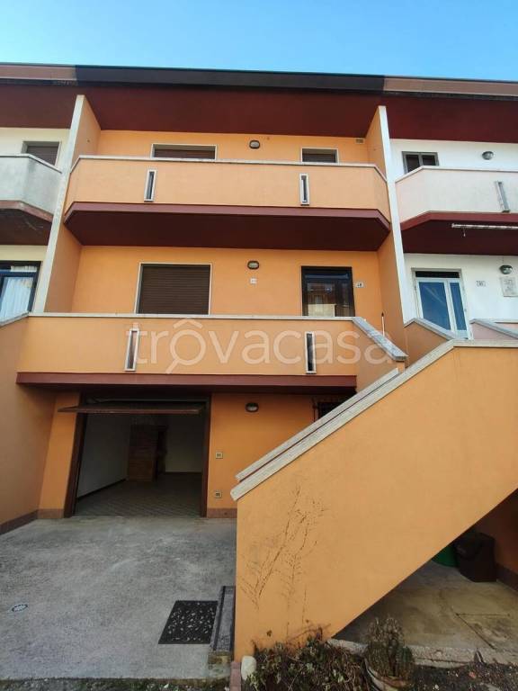 casa indipendente in vendita a Rosolina