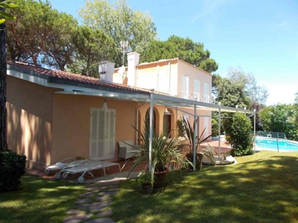 casa indipendente in vendita a Rosolina