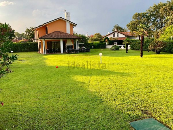 casa indipendente in vendita a Rosolina