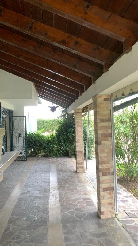 casa indipendente in vendita a Rosolina