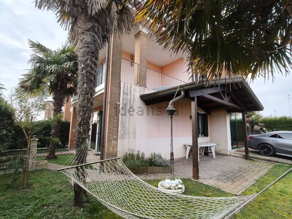 quadrivano in vendita a Rosolina