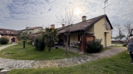 casa indipendente in vendita a Rosolina