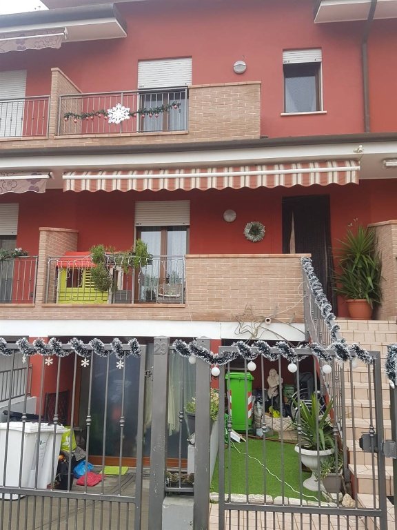 casa indipendente in vendita a Rosolina