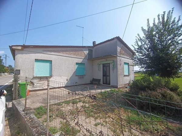 casa indipendente in vendita a Rosolina in zona Ca' Morosini