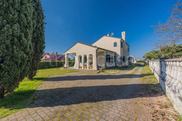 casa indipendente in vendita a Rosolina in zona Rosolina Mare