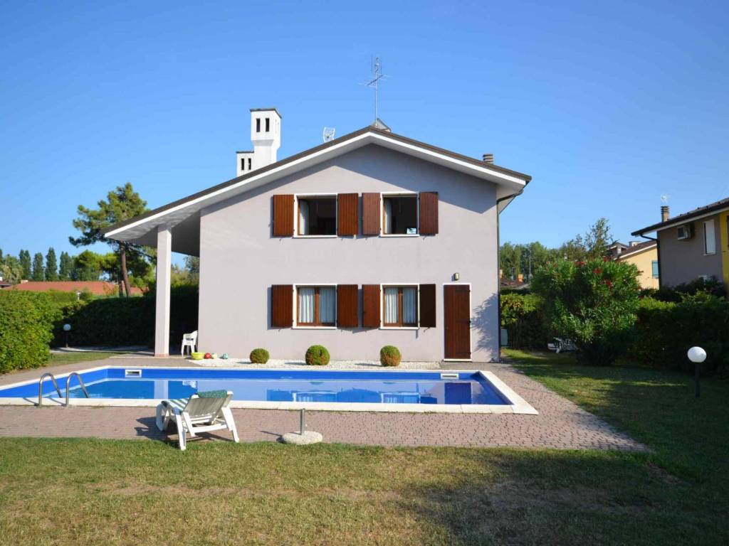 casa indipendente in vendita a Rosolina