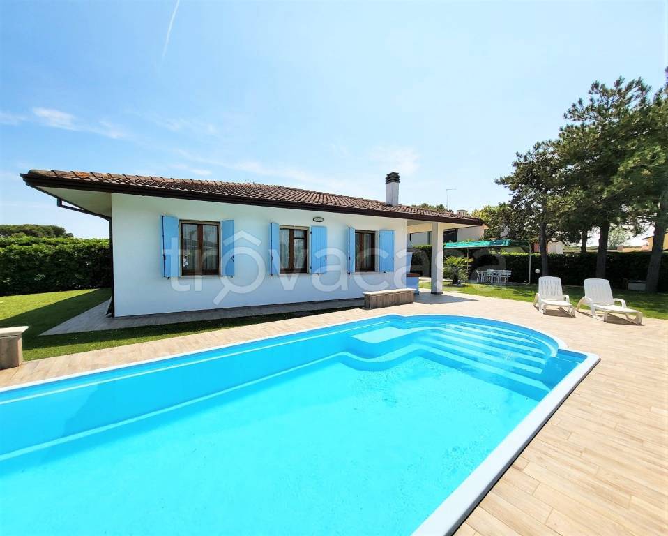 casa indipendente in vendita a Rosolina in zona Rosolina Mare