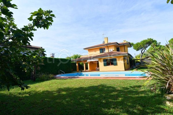 casa indipendente in vendita a Rosolina