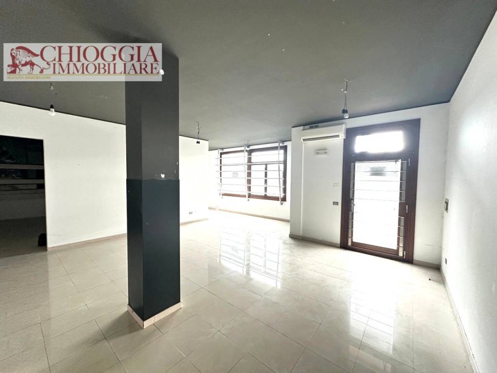 negozio in vendita a Rosolina