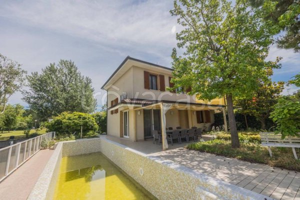 casa indipendente in vendita a Rosolina