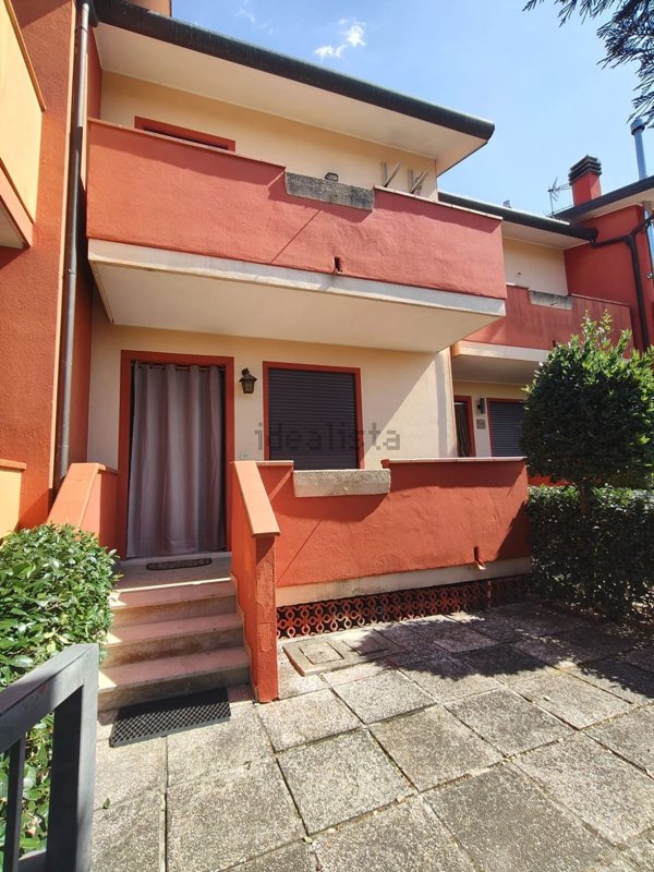 casa indipendente in vendita a Rosolina