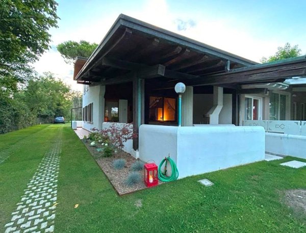 casa indipendente in vendita a Rosolina