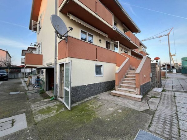 casa indipendente in vendita a Rosolina