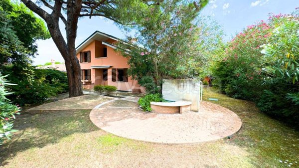 casa indipendente in vendita a Rosolina