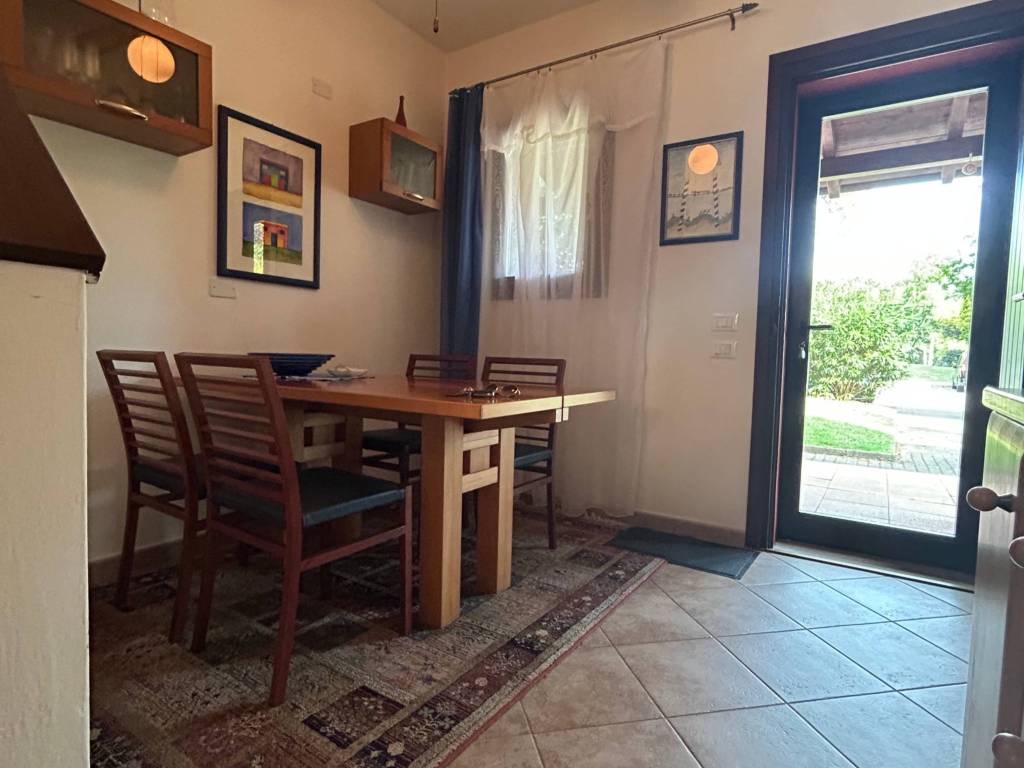 casa indipendente in vendita a Rosolina