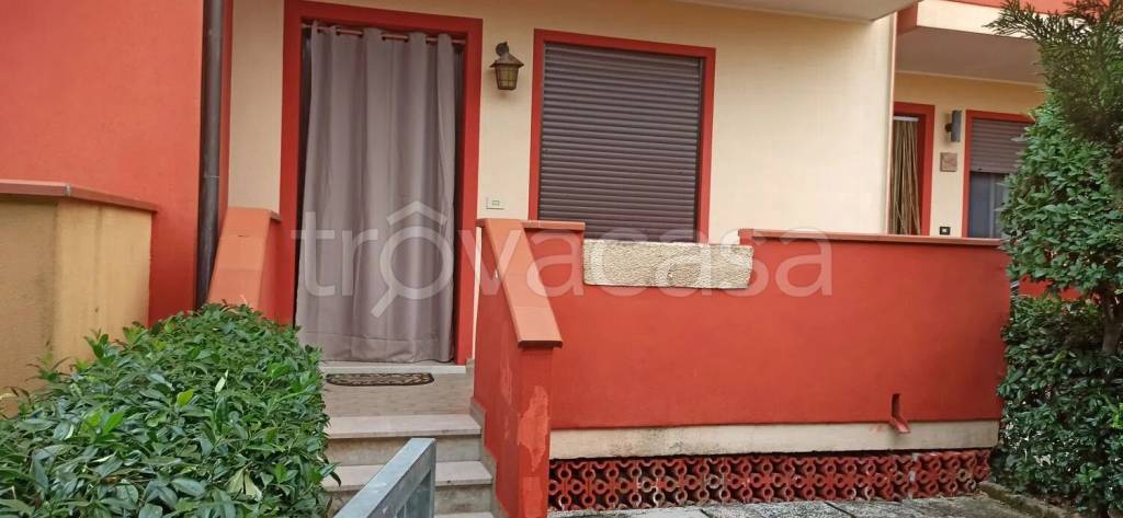 casa indipendente in vendita a Rosolina